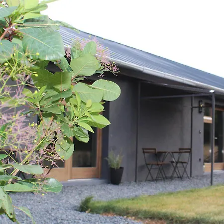 アパート Jelenret