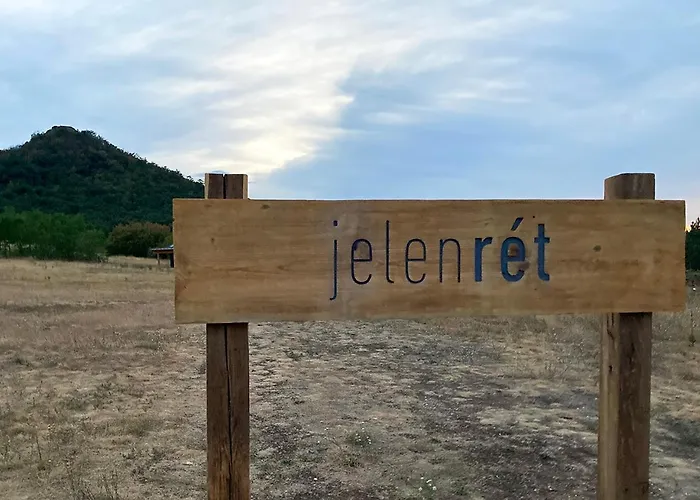 Jelenret アパート Hegyesd